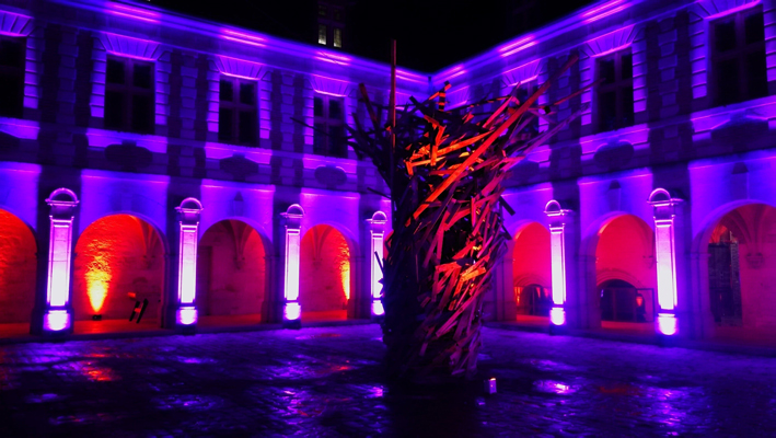 Mise en lumiere architecturale de l'Ecole de design de Troyes, bâtiment historique classé.